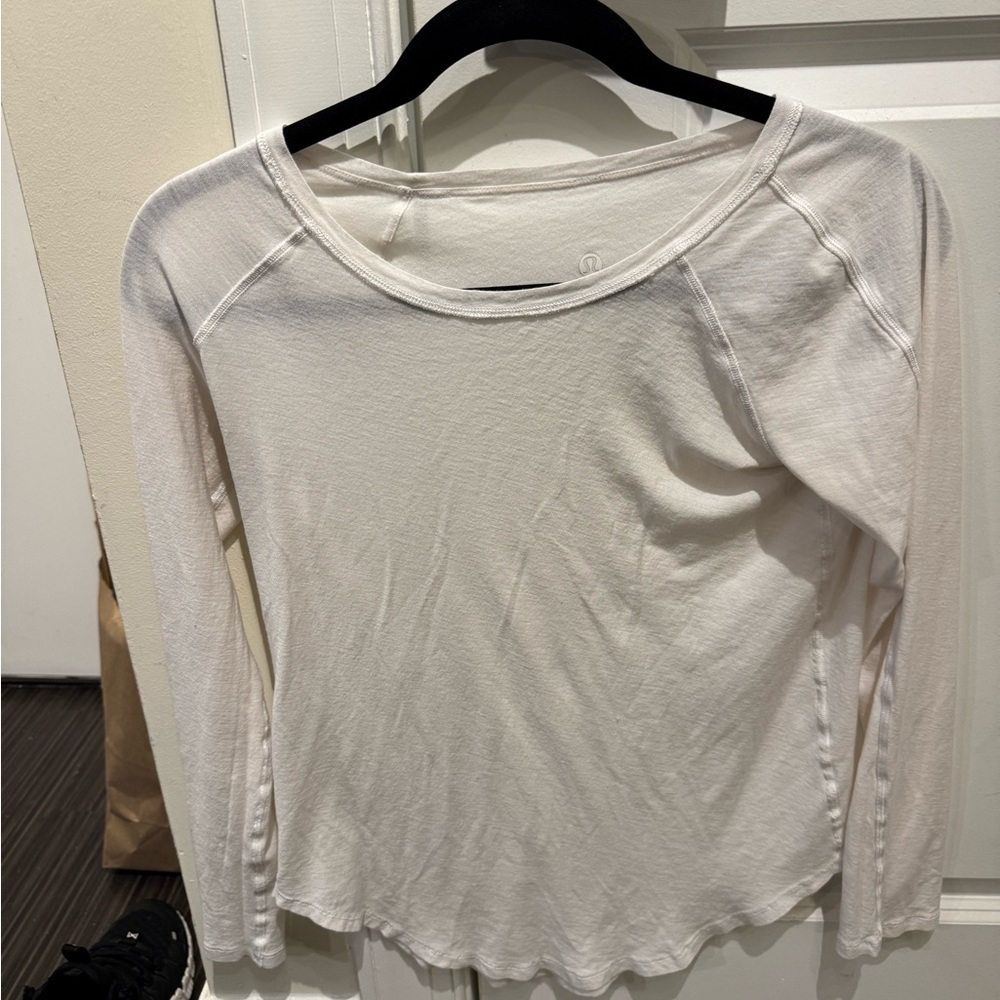 Women's LULULEMON White Long Sleeve Top